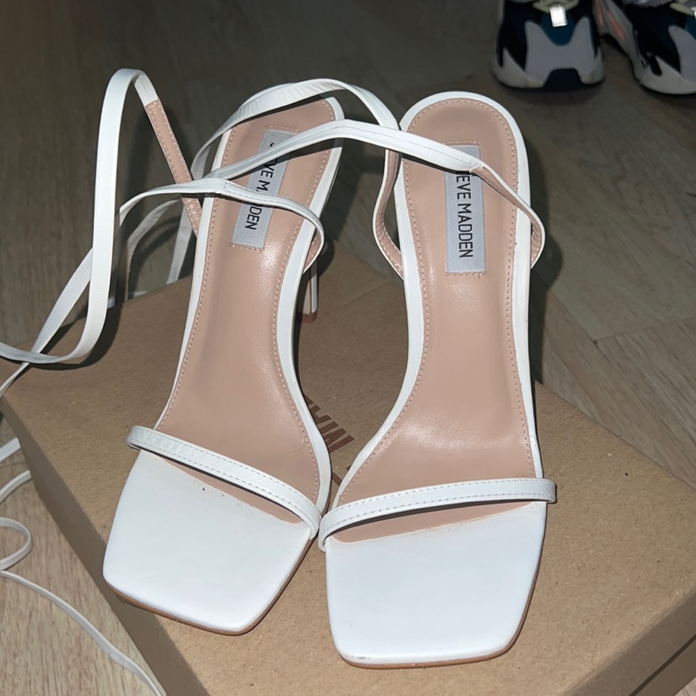 White leather Steve Madden heels